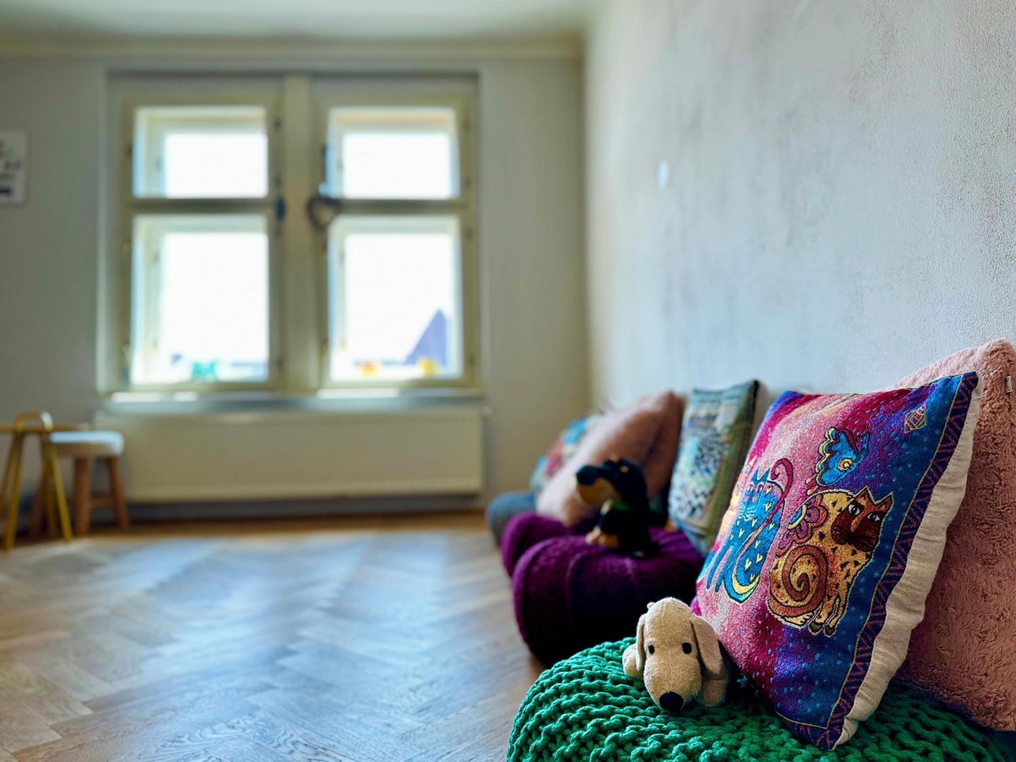 Knk Vibrant Central Spacious Hideaway Apartment Hradec Kralove Exterior photo
